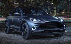 Aston Martin DBX by Q 2020 года